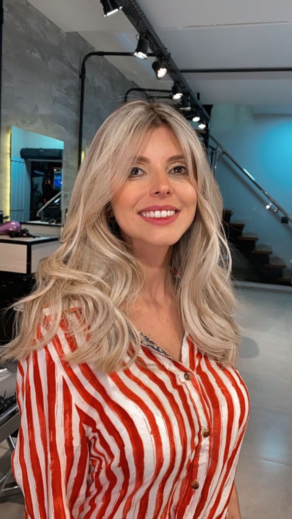 fotos ede mechas que chama atenção p promover